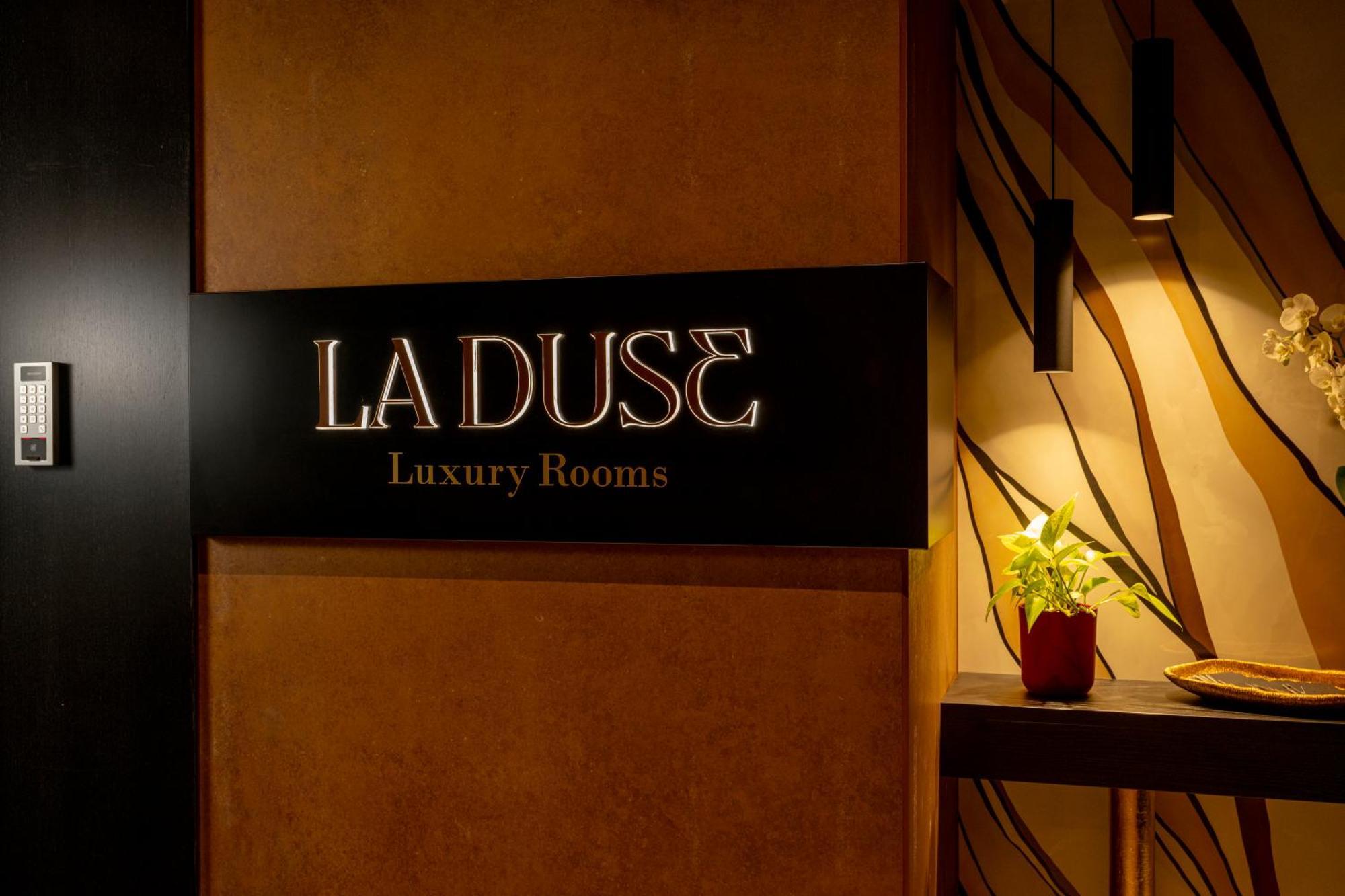 La Duse Luxury Rooms Pescara Bagian luar foto
