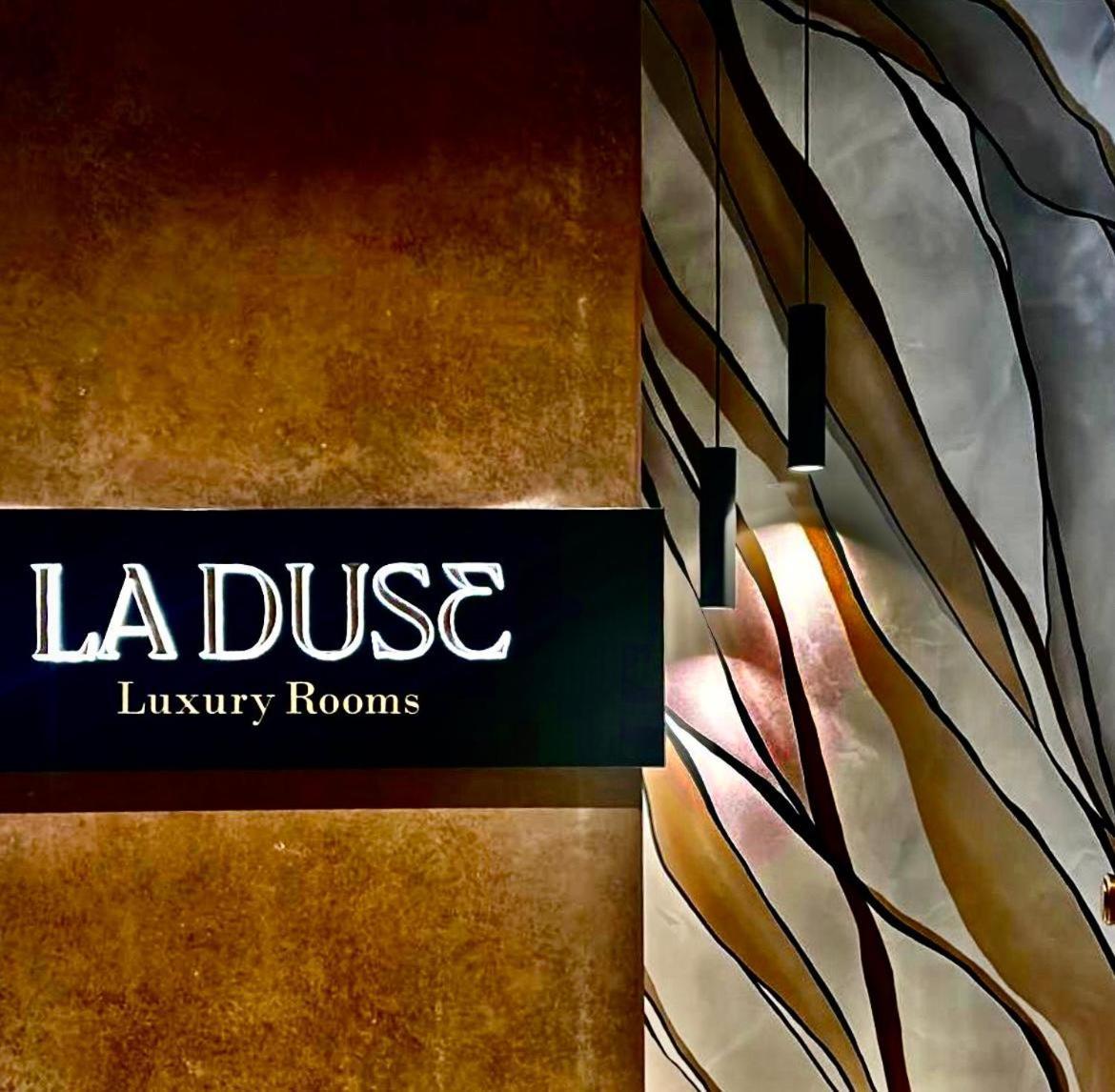 La Duse Luxury Rooms Pescara Bagian luar foto